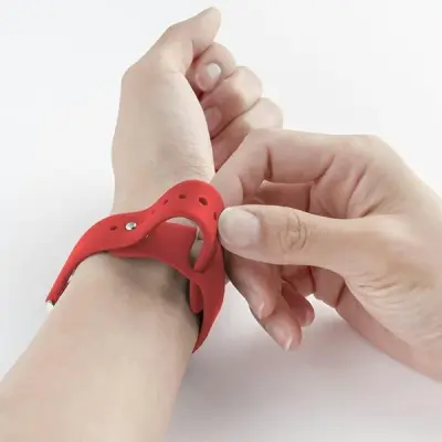 Mercury Apple Watch 4/5/6/7/SE (38/40/41mm) Armband Silikon - Röd