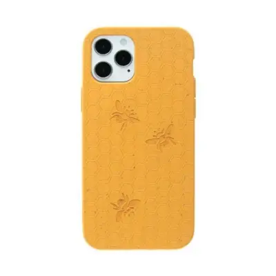 Pela Engraved miljövänligt iPhone 12 & 12 Pro fodral - Honey Bee