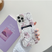 iPhone 13 Pro Skal med Kortfack - White Flowers
