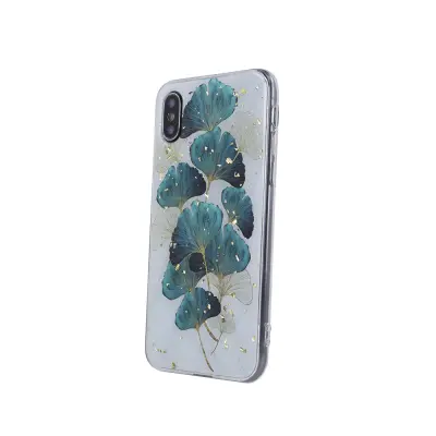 Guldglimrande Blad Skal iPhone 15 - Elegans&Skydd