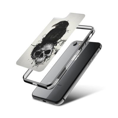 Fashion mobilskal till Apple iPhone 8 - Raven and Skull