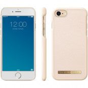 iDeal of Sweden Saffiano Case (iPhone SE2/8/7/6/6S) - Beige