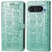 Google Pixel 10/10 Pro Plånboksfodral Cat Dog Pattern - Grön