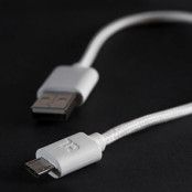 Bluelounge Extra Micro-USB ladd- och synk-kabel, 20 cm