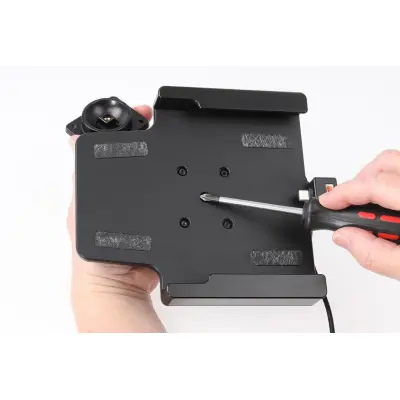 Brodit Aktiv hållare med USB-kabel och cigg-adapter 721458