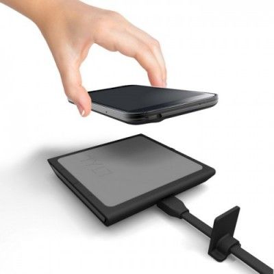 TYLT VÜ-Solo Qi-laddare - Svart/Grå